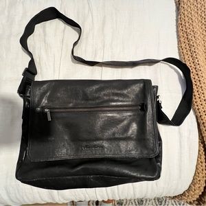 Kenneth Cole Leather Messenger Bag